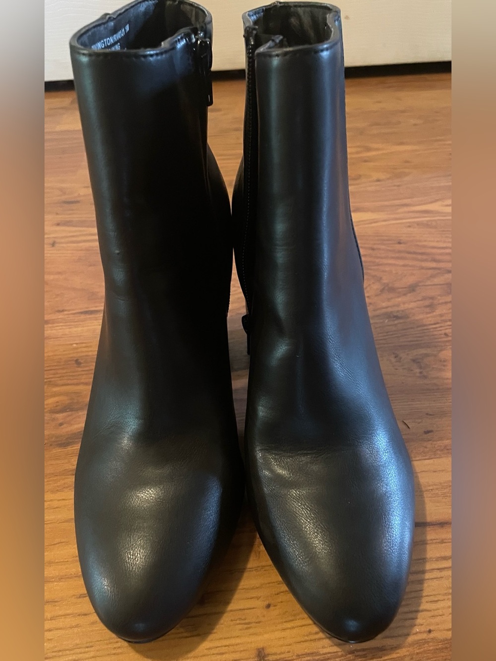 New Madden Girl Black Leather Like Ankle Heel Boots Size 10